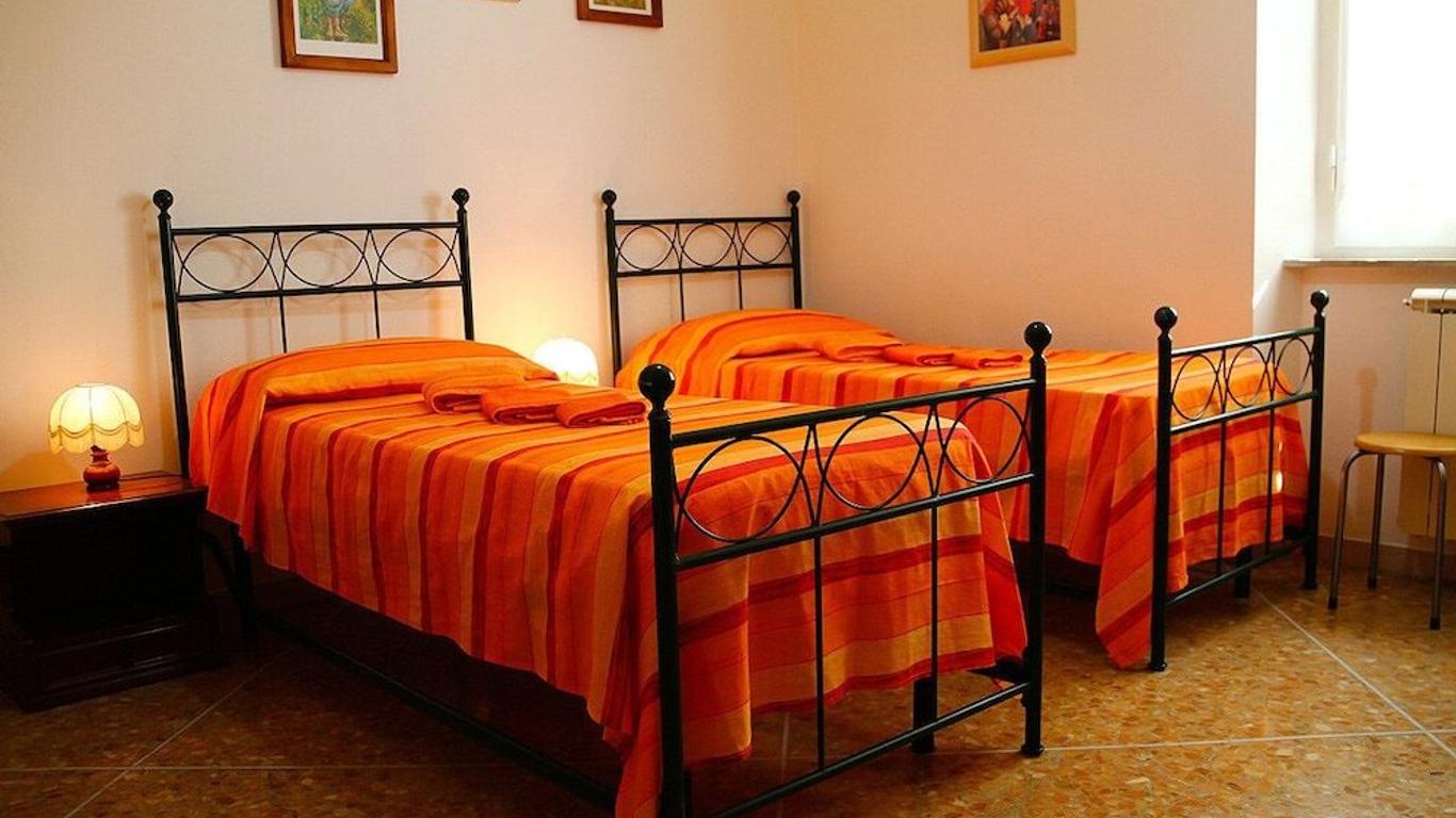 Guest House - Rooms Rent Cisanello