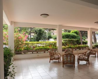 Hotel Lilly - Campo nell'Elba - Pátio