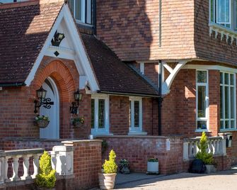 The Grange Court Hotel - Exeter - Building