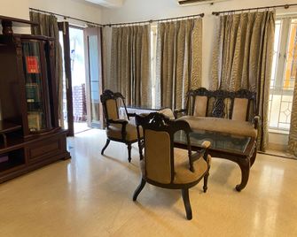 The Aster Homestay - Bedrooms & Apartments - Calcuta - Habitación
