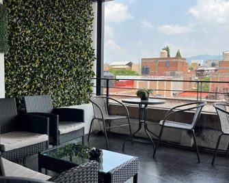 El Suburbio - Morelos Sur - מורליה - מרפסת