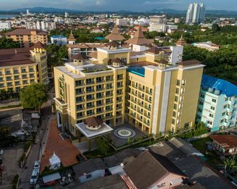 Crystal Palace Luxury Hotel Pattaya - Pattaya
