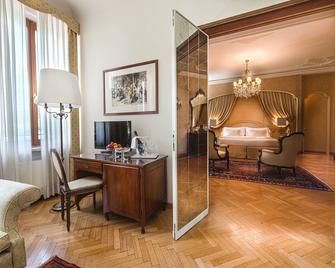 Relais Monaco Country Hotel & Spa - Ponzano Veneto - Camera da letto