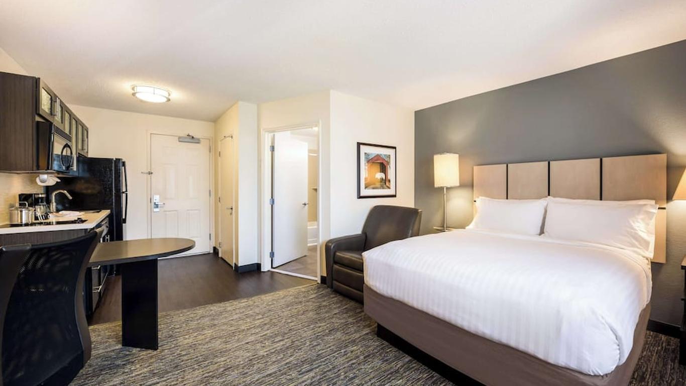 Sonesta Simply Suites Columbus Airport Gahanna