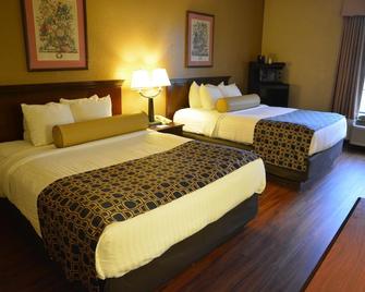 Countryside Inn And Suites - Mount Orab - Bedroom
