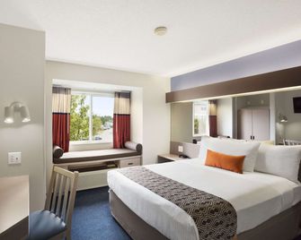 Microtel Inn & Suites by Wyndham Louisville East - לואיסוויל - חדר שינה