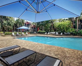 Landing Jacksonville - Jacksonville - Pileta