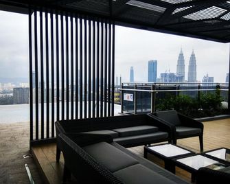 Expressionz Professional Suites By Trivaa - Kuala Lumpur - Balcó