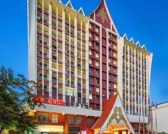 Teng Yun Hotel - Xishuangbanna - Budova
