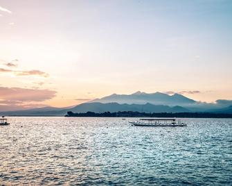 Manta Dive Gili Air Resort - Pemenang - Playa