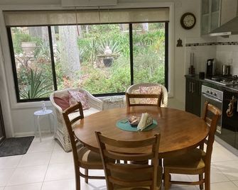 Werekataba - Newcastle - Jadalnia