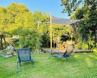 La maisonnette - Ferreux-Quincey - Binnenhof