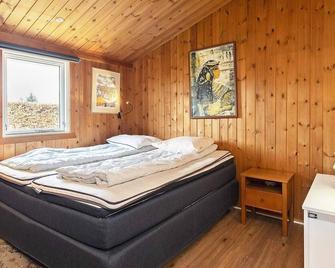 Quaint Holiday Home in Jutland With Terrace - Frederikshavn - Soverom
