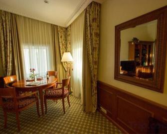 Chekhov Hotel - Ekaterinburgo - Comedor