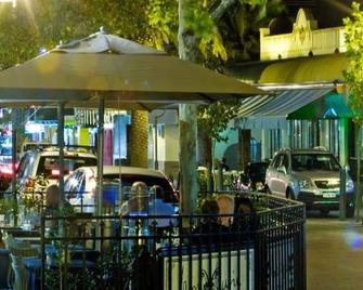 2 Bed Apartment in City centre - Perth - Pool