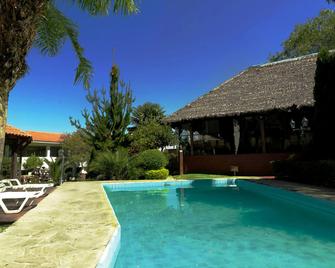 Hotel La Colonia - Cochabamba - Piscina