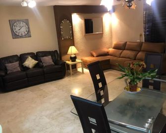 Apartamento Golf Beach - Benalmádena - Stue