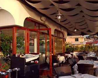 Best Western Hotel La Conchiglia - Palinuro - Restoran