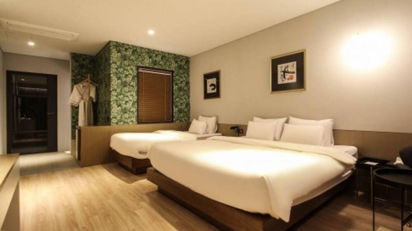 Hound Hotel Changwon