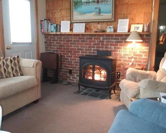 Music makers' cottage - Grand Marais - Sala de estar