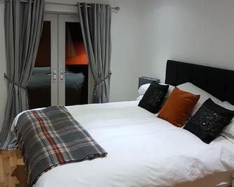 Langley Cottage - Wick - Bedroom