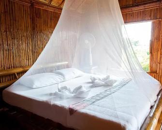 Phuree Hut - Ko Payam - Bedroom