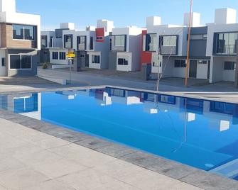 Canteli residencial con alberca - Aguascalientes - Pool