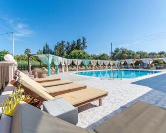Sandy Beach Complex - Annexe Building - Kavos - Basen