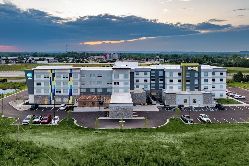 Home2 Suites by Hilton Kalamazoo Southeast - קאלאמאזו - בניין