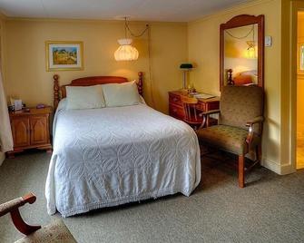 Picket Fence Motel - Saint Andrews - Bedroom