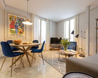 Alkazar Gardens Old Town 6 pax - Sevilla - Comedor