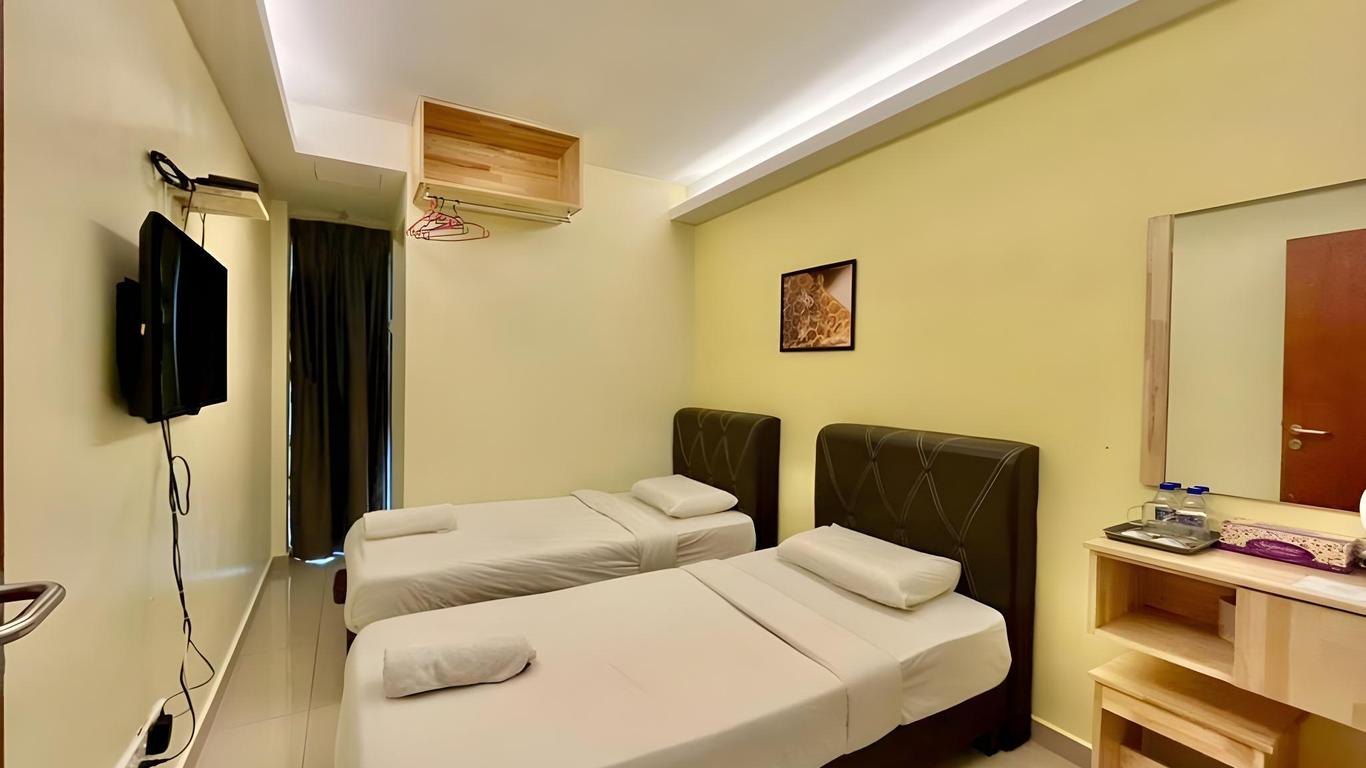 Adam Hotel