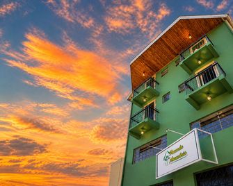 Pousada Araucaria - Campos do Jordão - Building