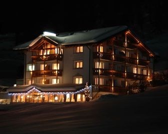 والدبارك - سلامناون - مبنى