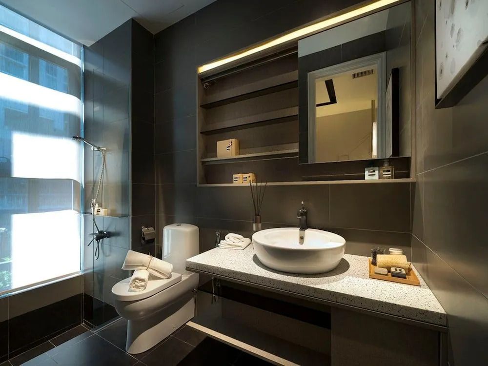 Expressionz Professional Suites by Ben