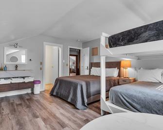 Timberline Lodge - Downtown Ellicottville - Room 301 - Ellicottville - Habitación