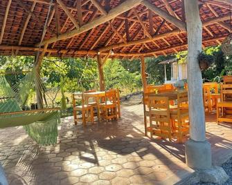 Experience the heart of the Nicaraguan countryside at Casa Girasol - Boaco - Patio