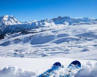 Appartement La Tania 4 pers, skis aux pieds, 2 pièces, balcon, résidence Grand Bois A - FR-1-182A-19 - Courchevel