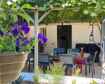 Le 134 - Orange - Patio