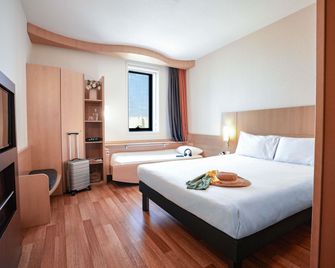 ibis Porto Centro São Bento - פורטו - חדר שינה