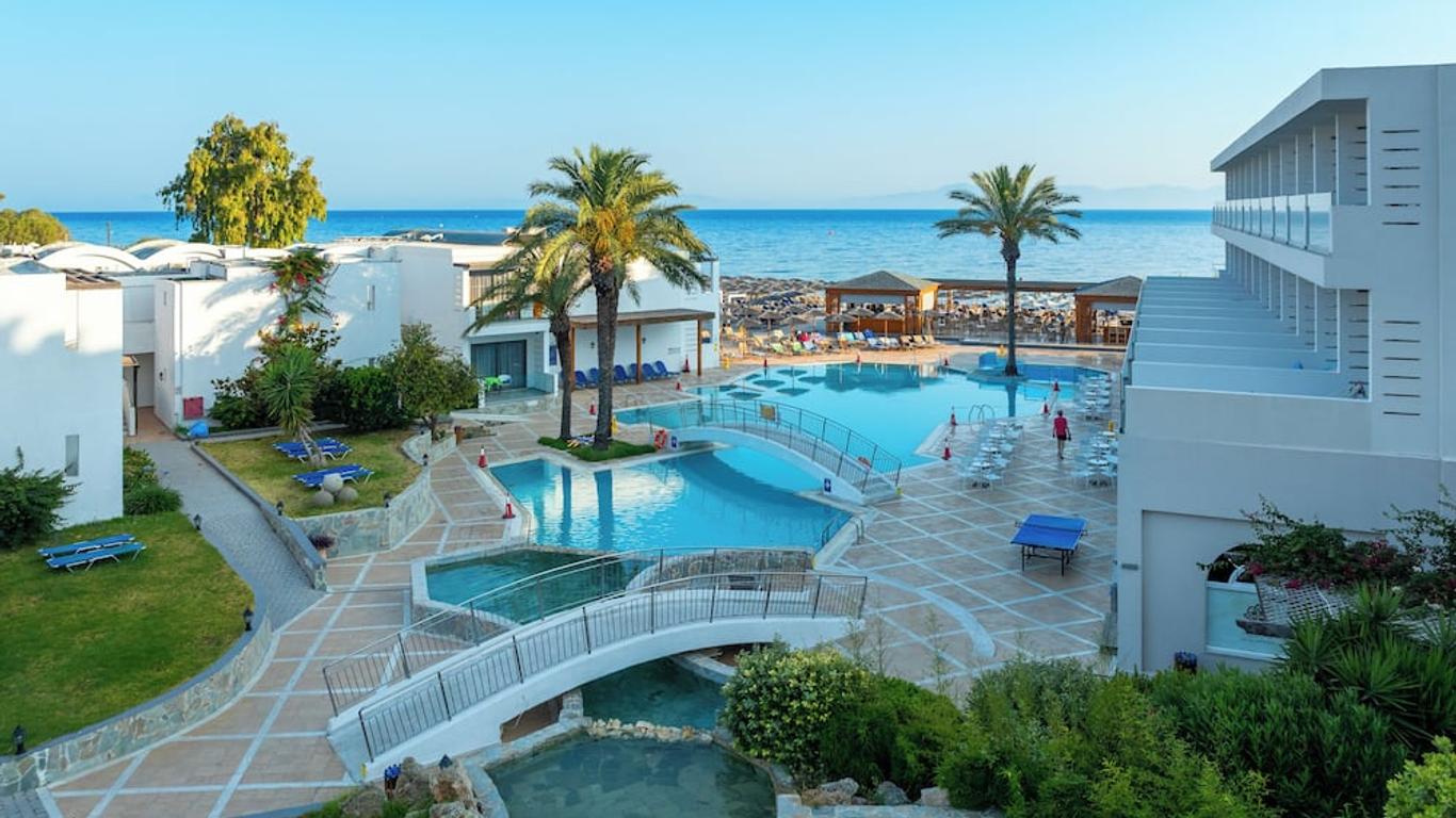 Avra Beach Resort Hotel & Bungalows