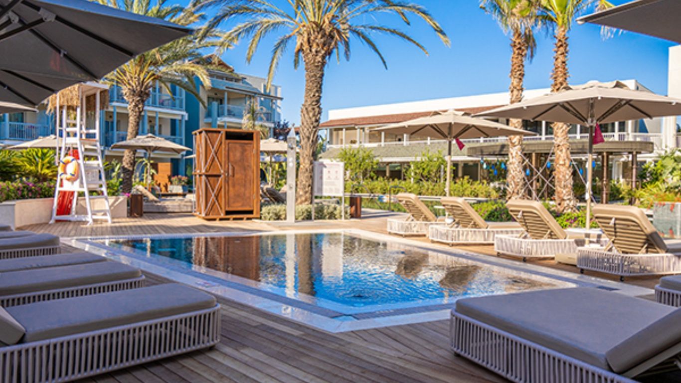 Lara Barut Collection-Ultra All Inclusiv