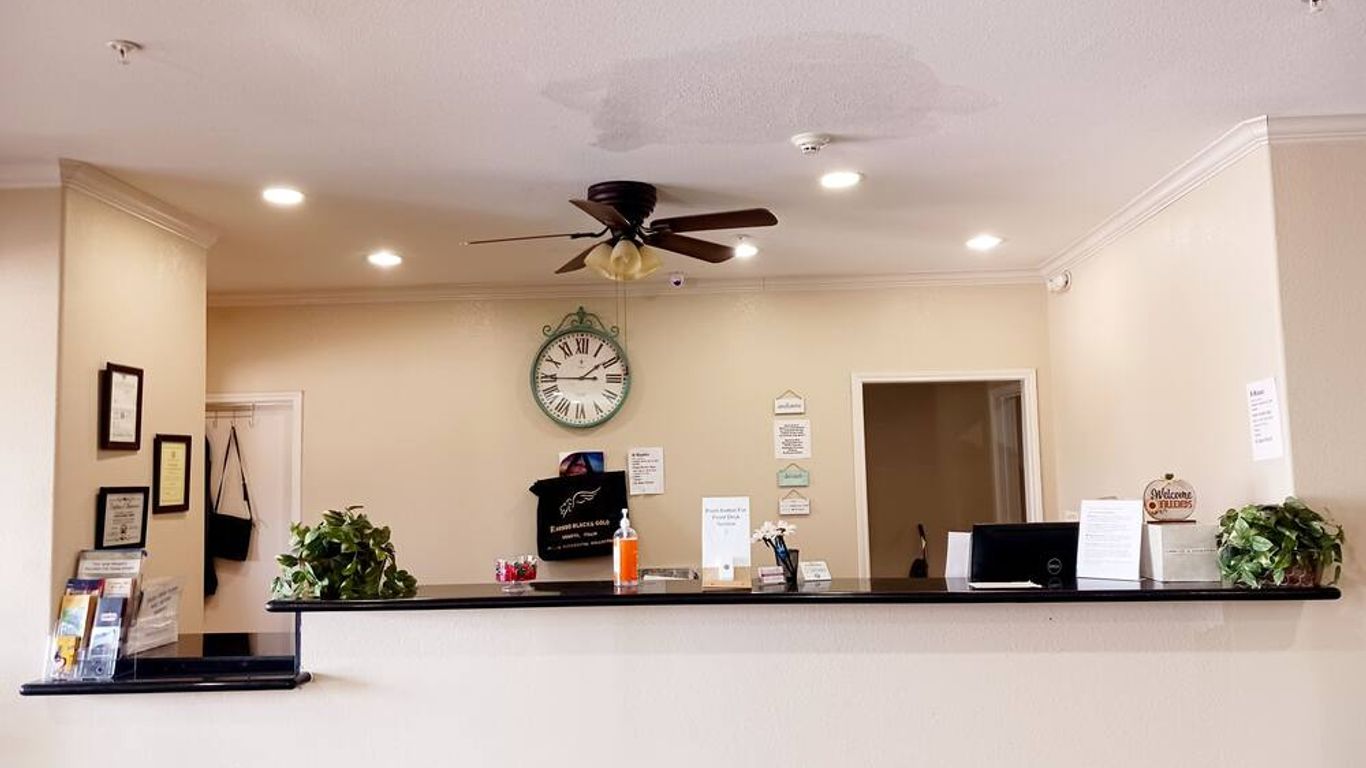 Yorktown Inn And Suites