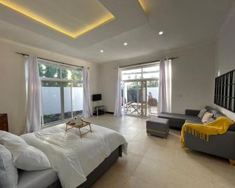 Inviting 1-Bed Studio in Dar es Salaam - Dar Es Salaam - Bedroom