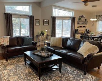 Lake Melissa Cabin on the Commons - Detroit Lakes