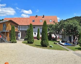 Wohnung mit eigener Terrasse in Hüddinge - Bad Wildungen - Edificio