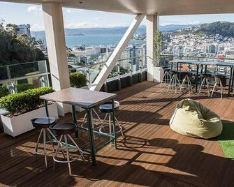 Te Puni Village - Wellington - Balkon