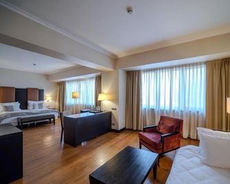 Hotel Rivo Timisoara - Timişoara - Sala de estar