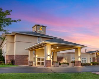 Comfort Inn Plover-Stevens Point - Plover - Building
