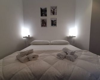 Sea Fly Guest House - Fiumicino - Habitación